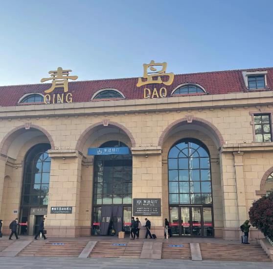 成都到青島物流公司|成都到青島專線|團(tuán)結(jié)協(xié)作